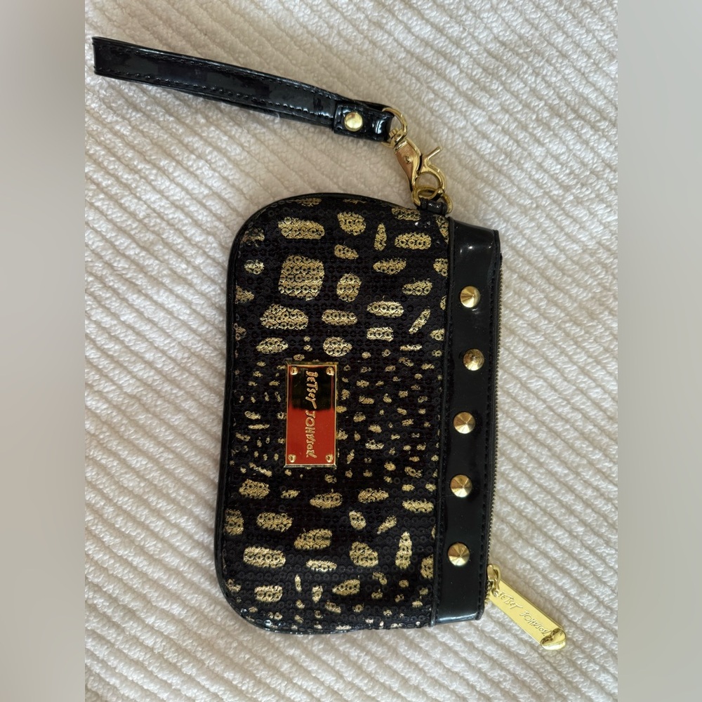Betsy Johnson wallet